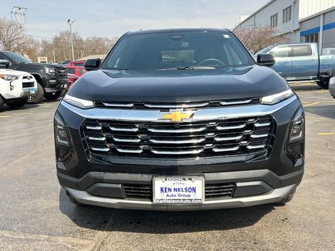 New 2026 Chevrolet Equinox LT w/ Convenience Package II FWD image 2