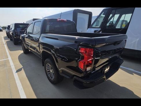 Used 2023 Chevrolet Colorado LT RWD image 6