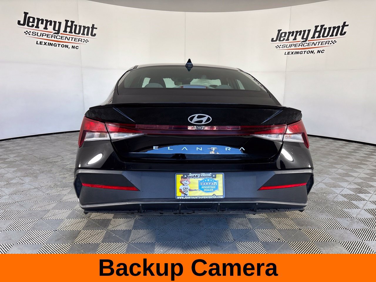 Used 2025 Hyundai Elantra Sport FWD image 7