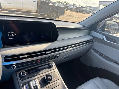 Used 2024 Hyundai Palisade SEL FWD image 9
