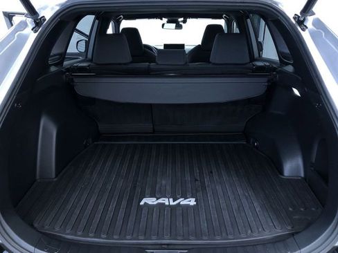 Certified 2023 Toyota RAV4 SE image 32