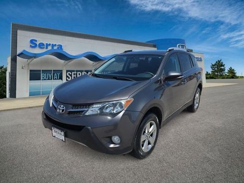 Used 2015 Toyota RAV4 XLE FWD image 1