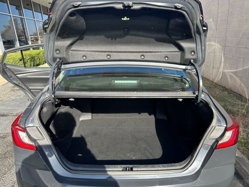 Used 2025 Toyota Camry LE image 30