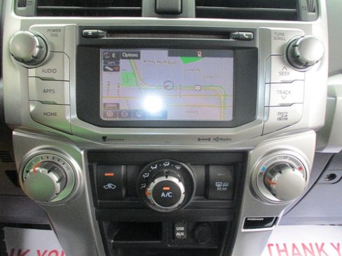 Used 2017 Toyota 4Runner SR5 Premium image 16