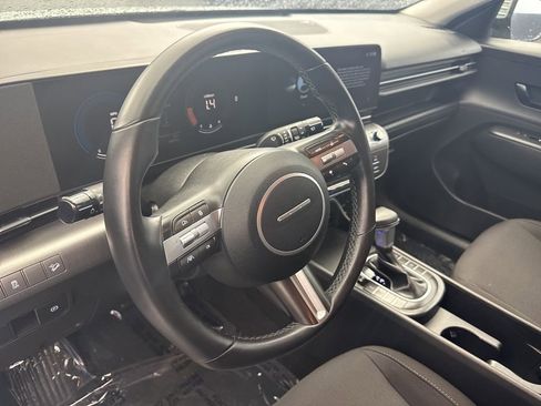 Used 2024 Hyundai Kona SEL image 9
