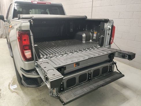 New 2026 GMC Sierra 1500 Elevation image 23