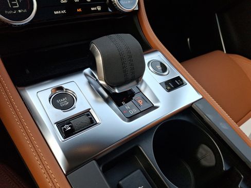 New 2026 Jaguar F-PACE R-Dynamic S image 13