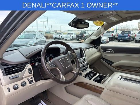 Used 2020 GMC Yukon XL Denali w/ Denali Premium Package image 17