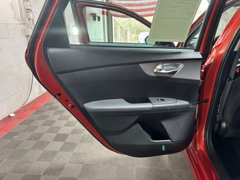 Used 2023 Kia Forte LXS image 10