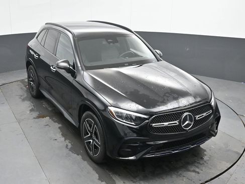 Used 2023 Mercedes-Benz GLC 300 image 29