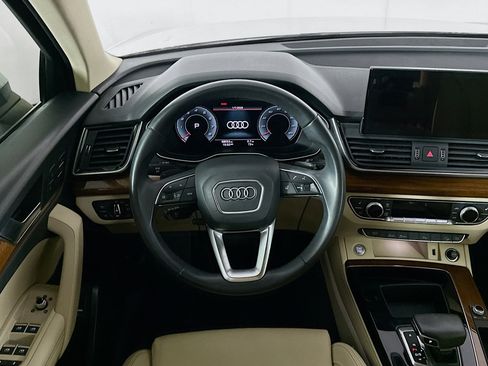 Used 2021 Audi Q5 Premium Plus w/ Premium Plus Package image 17