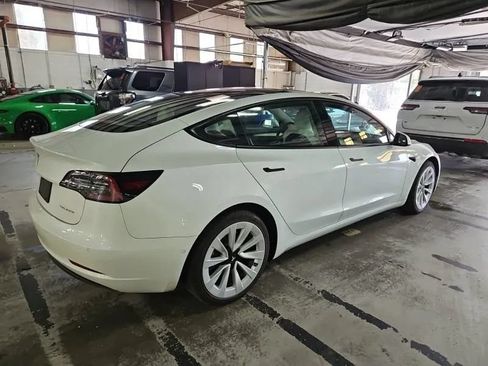 Used 2022 Tesla Model 3 Long Range AWD/4WD image 4