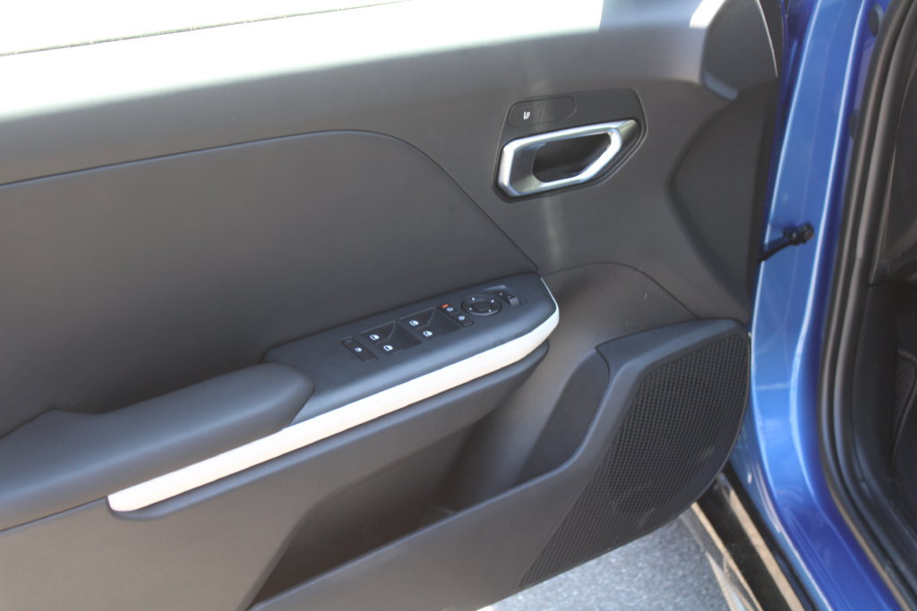 New 2026 Kia K4 GT-Line w/ GT-Line Sunroof Package FWD image 18
