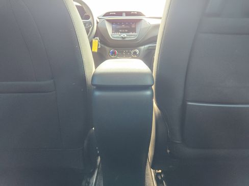 Used 2021 Chevrolet TrailBlazer LS image 13