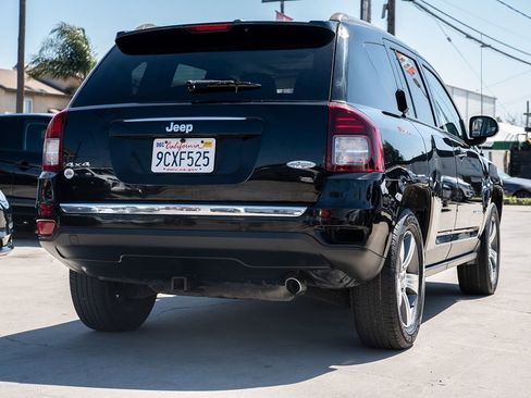 Used 2017 Jeep Compass High Altitude image 8