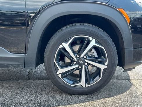 Used 2022 Chevrolet TrailBlazer RS w/ Technology Package AWD/4WD image 14
