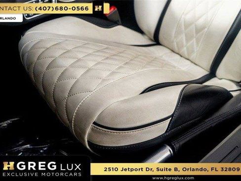 Used 2017 Aston Martin Vanquish S image 48