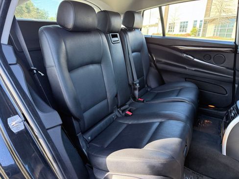 Used 2017 BMW 535i Gran Turismo xDrive image 43