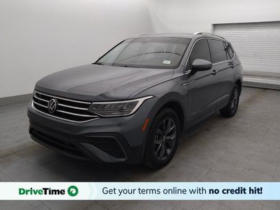 Used 2022 Volkswagen Tiguan SE w/ Panoramic Sunroof Package