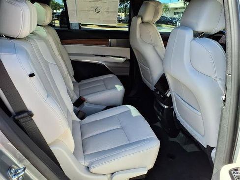 New 2026 Cadillac Vistiq Sport image 11