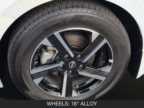 Used 2025 Nissan Sentra SV image 11