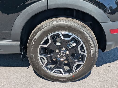 New 2025 Ford Bronco Sport Outer Banks image 8