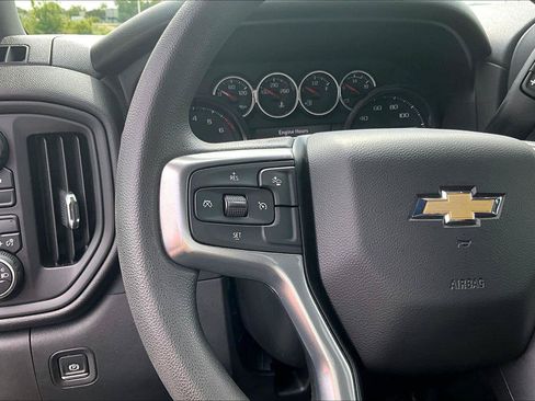 Used 2022 Chevrolet Silverado 2500 Custom w/ Custom Value Package AWD/4WD image 20