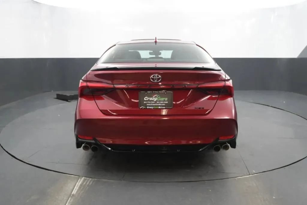 Used 2019 Toyota Avalon XSE w/ All Weather Liner Package FWD image 4