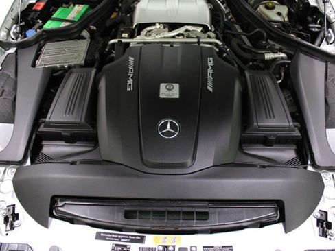 Used 2019 Mercedes-Benz AMG GT Roadster image 33