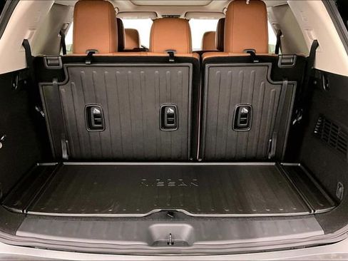 New 2026 Nissan Pathfinder Platinum w/ Cargo Package AWD/4WD image 43