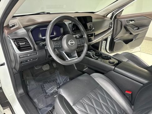 Used 2023 Nissan Rogue Platinum AWD/4WD image 13