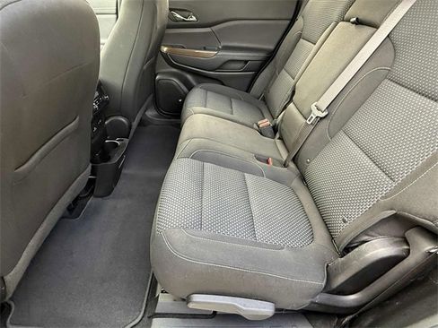 Used 2021 GMC Acadia SLE w/ Driver Convenience Package image 18