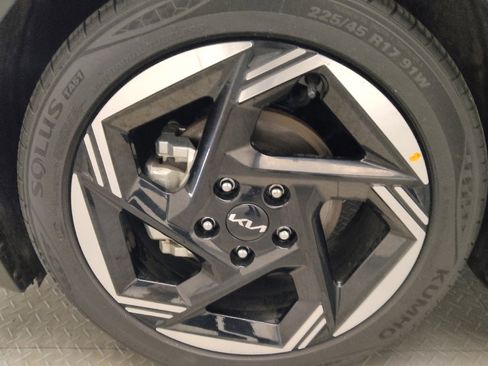 Used 2025 Kia K4 EX FWD image 31