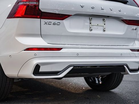 New 2026 Volvo XC60 B5 Ultra w/ Protection Package Premier image 9