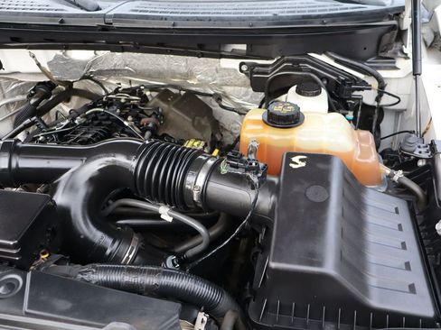 Used 2013 Ford F150 XLT w/ Mid Equipment Group image 38