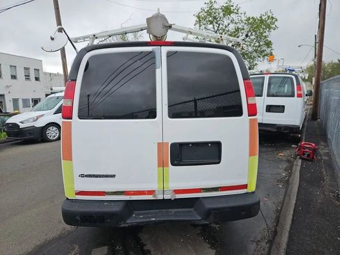 Used 2008 Chevrolet Express 2500 RWD image 8