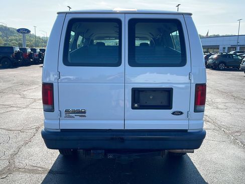 Used 2012 Ford E-350 and Econoline 350 XL RWD image 4