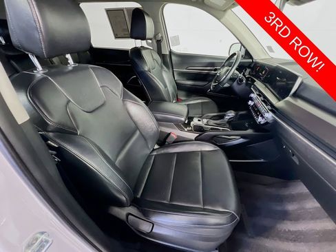 Certified 2024 Kia Telluride LX FWD image 29
