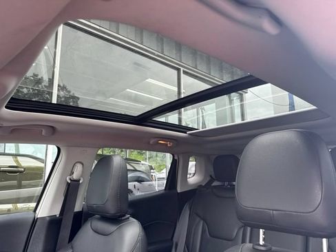 Used 2019 Jeep Compass High Altitude AWD/4WD image 18