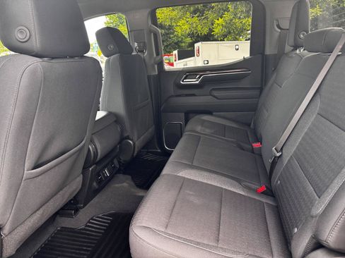 Certified 2023 Chevrolet Silverado 1500 LT AWD/4WD image 16