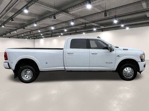 Used 2023 RAM 3500 Limited image 17