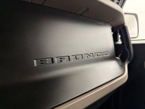 Used 2022 Ford Bronco Wildtrak AWD/4WD image 25