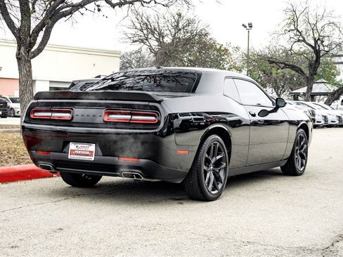 Used 2022 Dodge Challenger SXT w/ Blacktop Package image 5