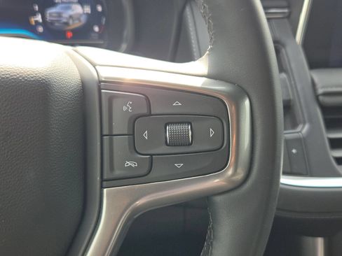 Used 2023 Chevrolet Suburban Z71 w/ Luxury Package AWD/4WD image 20