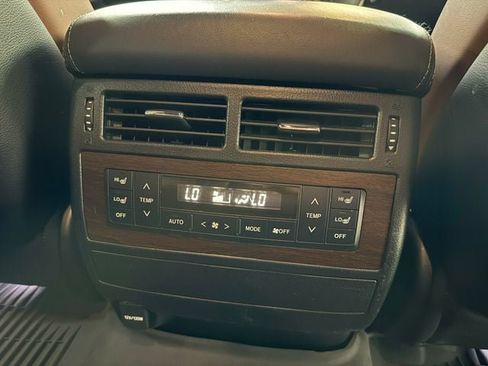 Used 2019 Toyota Land Cruiser AWD/4WD image 17