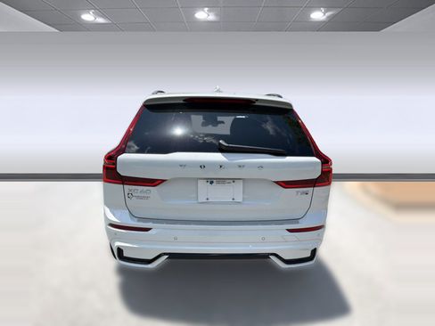 New 2026 Volvo XC60 T8 Plus w/ Protection Package Premier AWD/4WD image 10