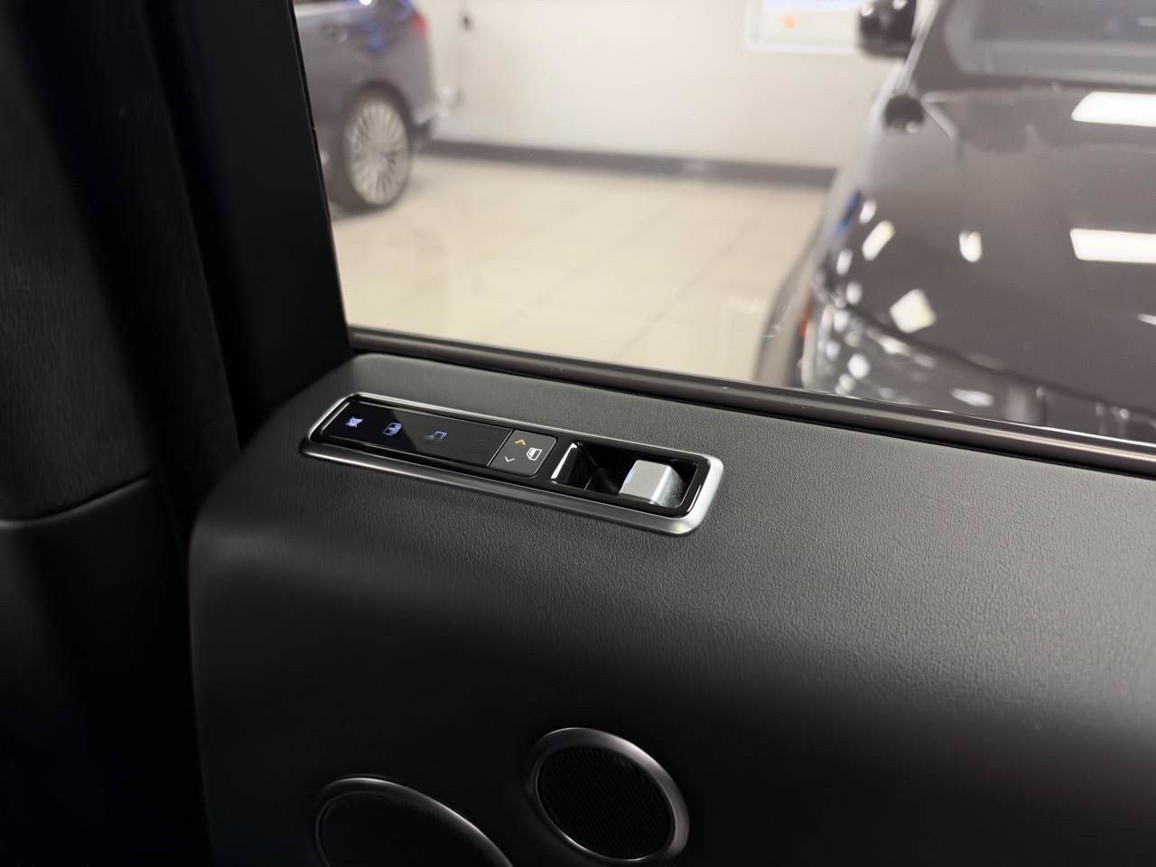 Used 2021 Land Rover Range Rover Westminster Edition AWD/4WD image 36