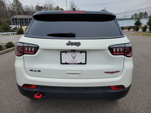 Used 2020 Jeep Compass Trailhawk image 6