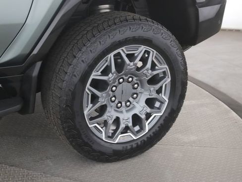 Used 2024 GMC Hummer EV 3X w/ LPO, Cargo Utility Package AWD/4WD image 14