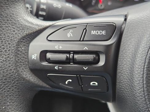 Certified 2021 Kia Rio S FWD image 22